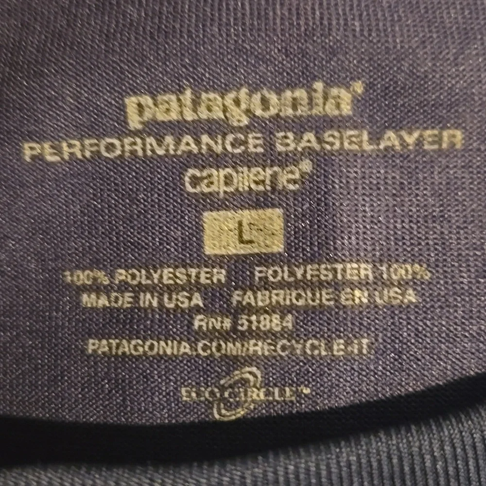 Patagonia Capilene Base Layer - Picture 2 of 4